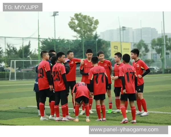 足球袜筒的选择与搭配技巧助你提升球场表现与舒适度